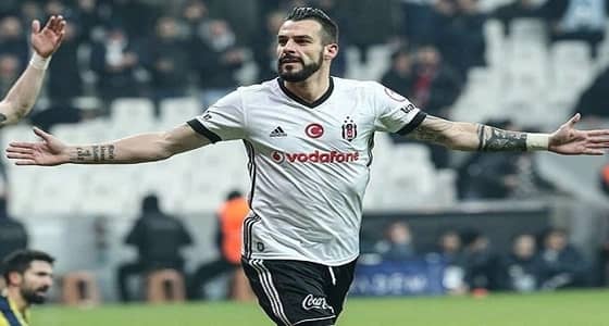 الهلال يتفاوض مع مهاجم بشكتاش التركي