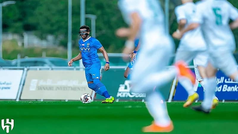 قناع البليهي يُثير حيرة جماهير الهلال