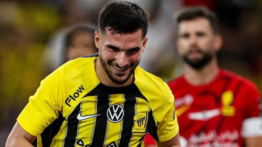 غياب حسام عوار يربك حسابات الاتحاد قبل مواجهة الشباب