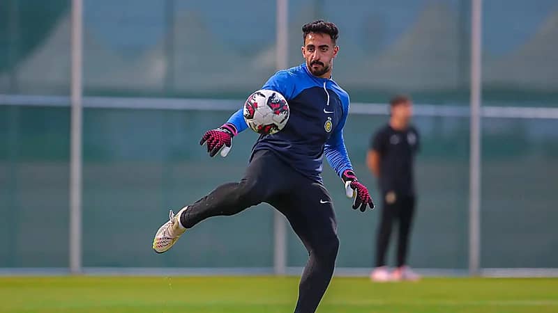 العقيدي يخضع لفحص طبي في فرنسا لتحديد إصابته