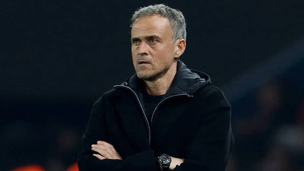 مدرب سان جيرمان يهاجم اللاعبين بعد الخسارة أمام البايرن