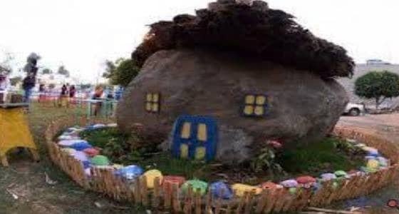 بالصور..متطوعون يحولون المستهلكات اليومية لأعمال فنية بـ " ملهمتي "