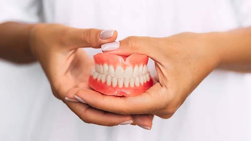 بالفيديو.. "الضمان الصحي" يوضح حدود التغطية التأمينة لمشاكل الأسنان