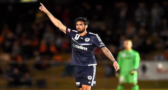 القادسية يدخل في مفاوضات لضم الاسترالي ريس ويليامز