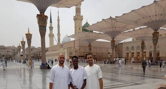 بالصور.. ثلاثي النصر الأجنبي في الحرم المدني