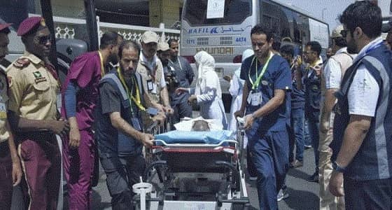 بالفيديو.. حاج أدى مناسكه كاملة وهو في غيبوبة تامة