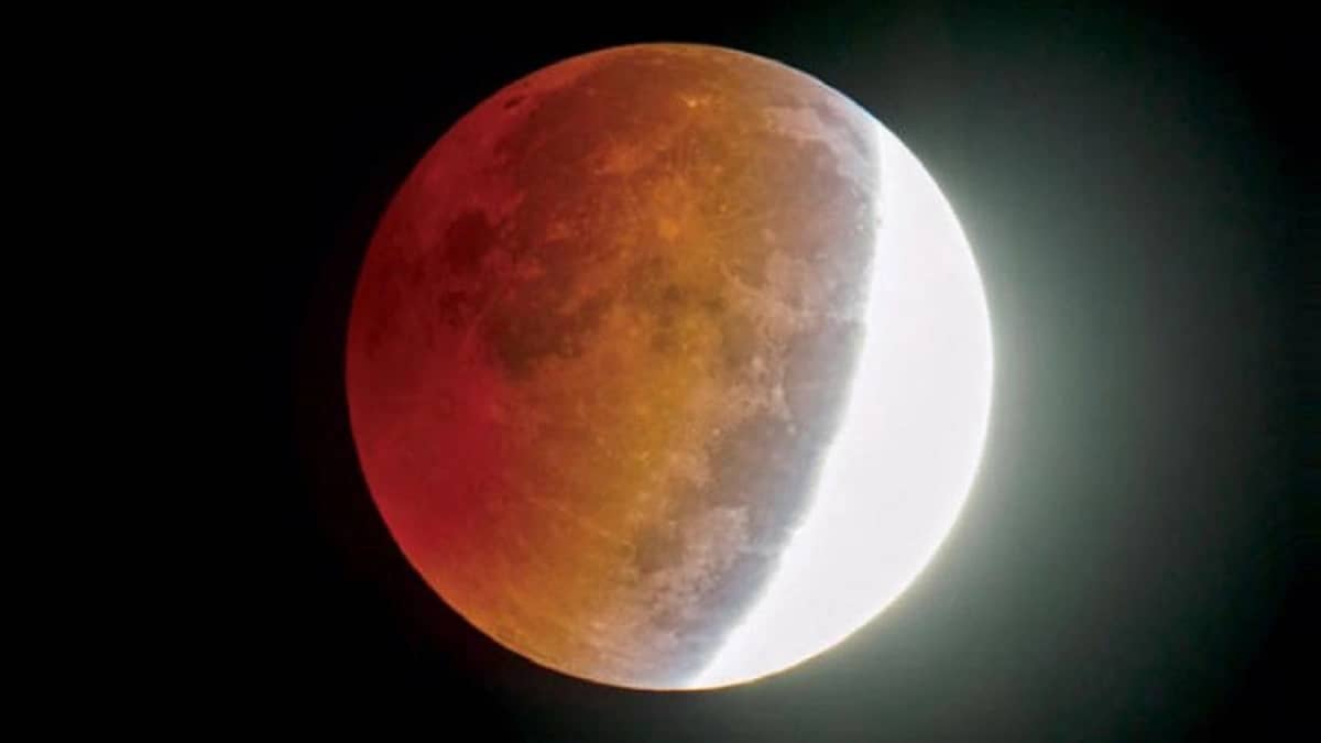 "الخثلان" يوضح سبب عدم إقامة صلاة خسوف على خسوف القمر غدًا