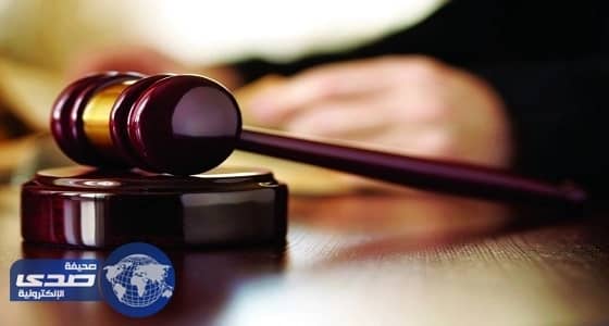 شرطيان يسرقان مدير شركة في دبي