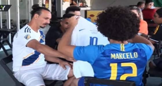 بالفيديو.. لاعبون يشبهون نجوم كرة القدم يؤدون التدريبات