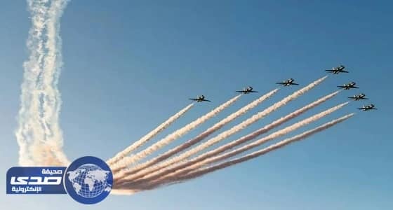 بالصور.. صقور السعودية وفرسان الإمارات يجسدون روح التلاحم في سماء الرياض