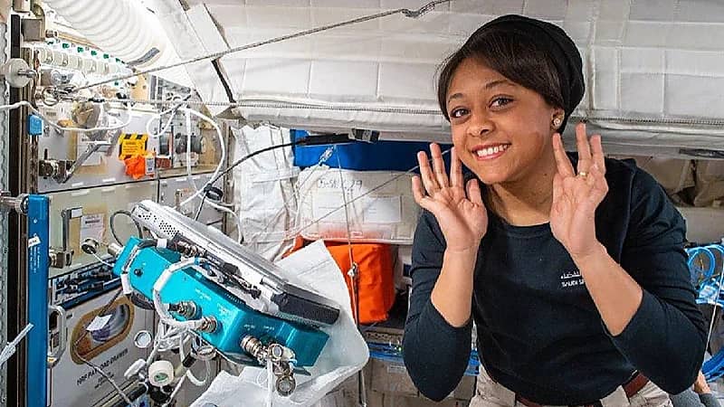 رائدة الفضاء ريانة برناوي: فخورة بإرسالي للفضاء لتحقيق أحلام السعوديات .. فيديو