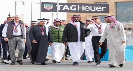 بعد نفاذ جاكيت ولي العهد .. البحث جاري عن النظارة والحذاء