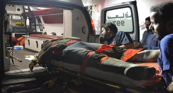 بالصور.. إصابة 7 عمال إثر سقوط سقف تحت الإنشاء بجدة
