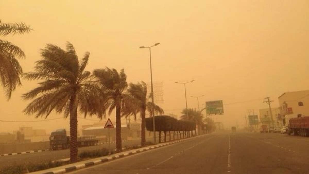 رياح نشطة وأتربة مثارة على عدد من محافظات مكة المكرمة