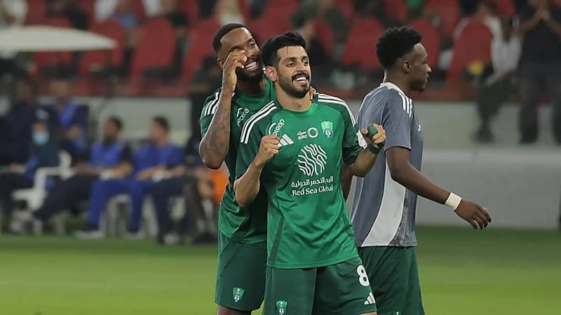 الأهلي يمطر شباك الخلود برباعية .. صور