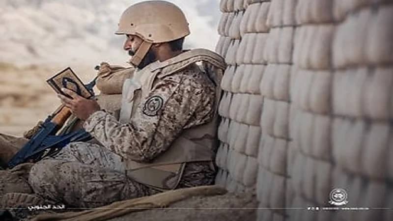 شاهد المرابطون على الحدود: عينٌ على الجبهات.. وقلبٌ يخشع بالآيات