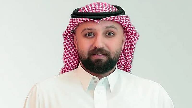 حرمان مدير الاحتراف بـ الشباب من الأنشطة الكروية لمدة سنة