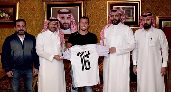 بالصور.. الشباب يضم المحترف التشيلي سبيستيان اوبيلا