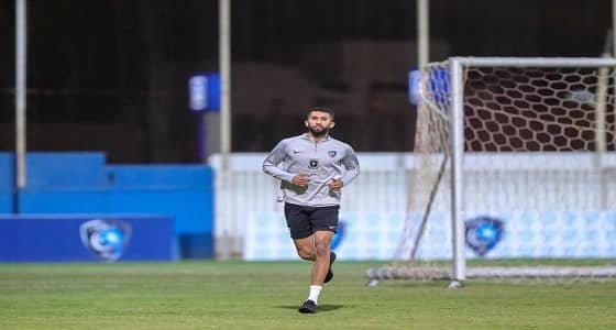 مدرب الهلال يضم سلمان الفرج إلى قائمة معسكر لقاء الديربي