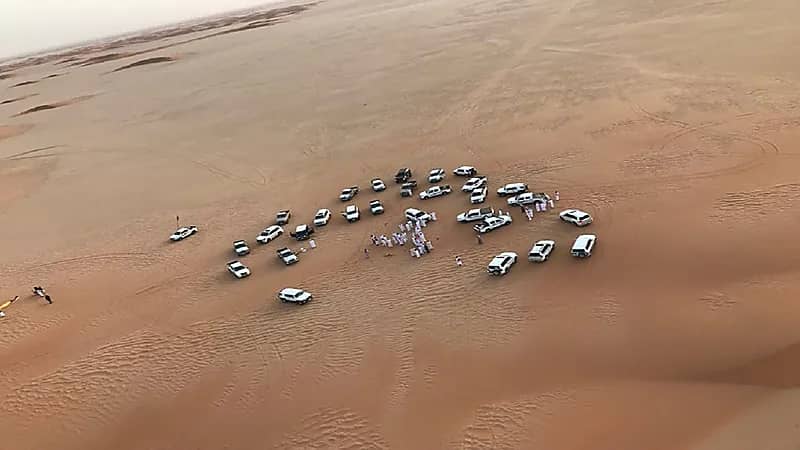 بعد واقعة الأفلاج.. نصائح هامة لكل شخص يضل الطريق وسط الصحراء