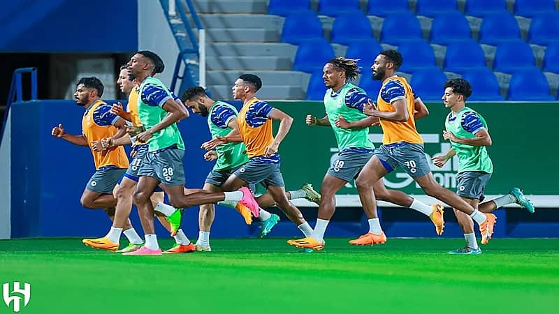الإعلان عن مدرب الهلال الجديد خلال ساعات