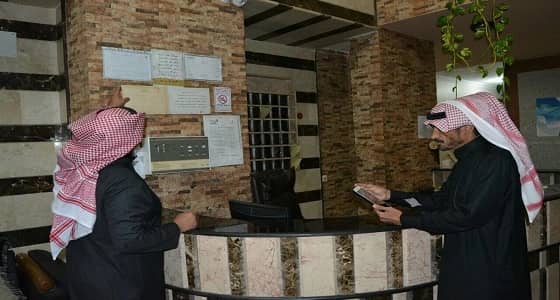 رصد 108 مخالفة لقراري التأنيث والتوطين بحائل