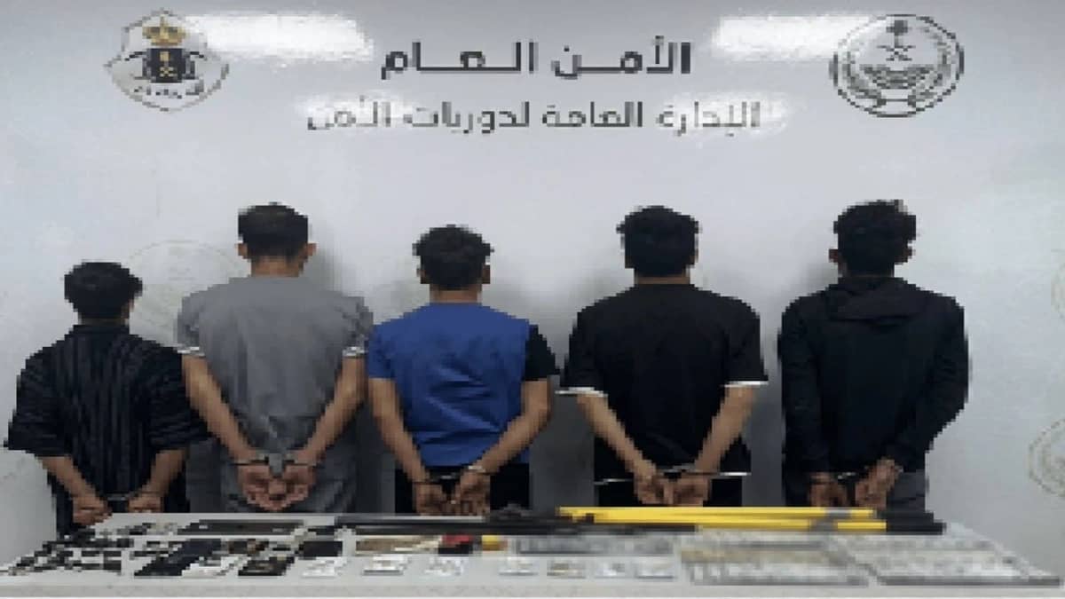 القبض على 5 وافدين لسرقتهم مركبات واستخدامها في ارتكاب حوادث جنائية بالرياض