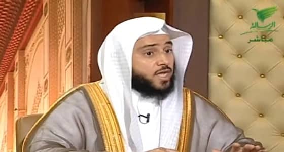 السلمي: الإبر تفطِّر.. والمرأة مكفِّرة العشير يجب عليها التوبة (فيديو)