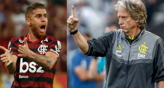  بعد تلقيه عرض من الهلال.. خيسوس يهاجم جوستافو كويلار