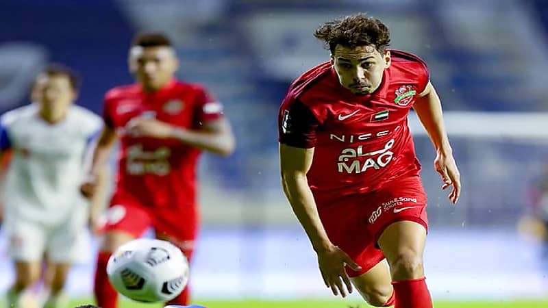 لاعب الهلال السابق كارلوس إدواردو يتوج بالسوبر الإماراتي مع فريقه الجديد