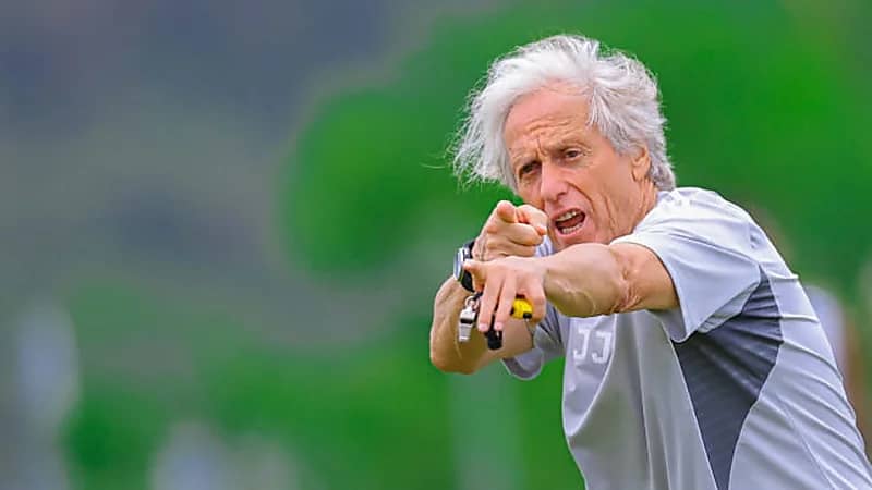 جيسوس يمنح لاعبي النصر راحة قبل مواجهة الزوراء