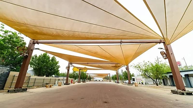 مظلات ذكية تخفض حرارة عرفة إلى 29 درجة لخدمة الحجاج .. فيديو