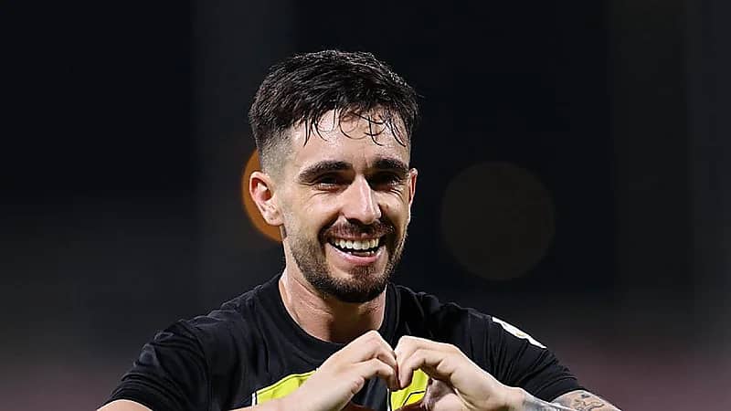 كورنادو يفكر في العودة إلى دوري روشن مجددًا