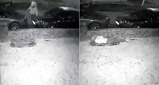 بالفيديو.. فتاة تختبئ من عصابة مسلحة بطريقة ذكية