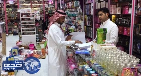 بالصور.. مكتب العمل يضبط 3 مخالفات بـ 11 مُنشأة تجارية