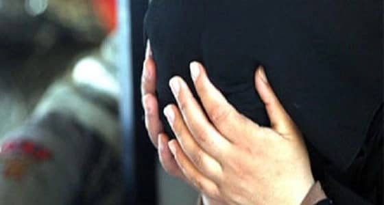 تفاصيل صدمة مواطنة بوفاة جنينها.. والأب يتهم المستشفى بالإهمال