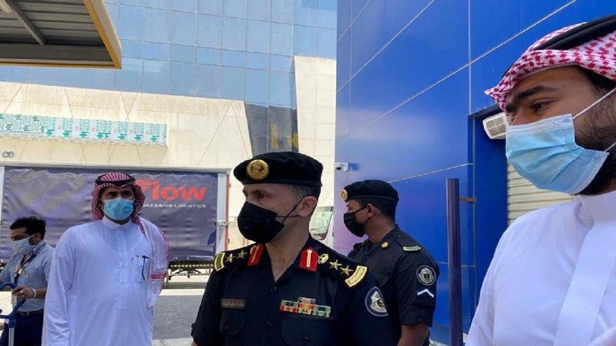 الشرطة تضرب بيد من حديد وتطبق العقوبات على مخالفي الإجراءات الاحترازية بجدة