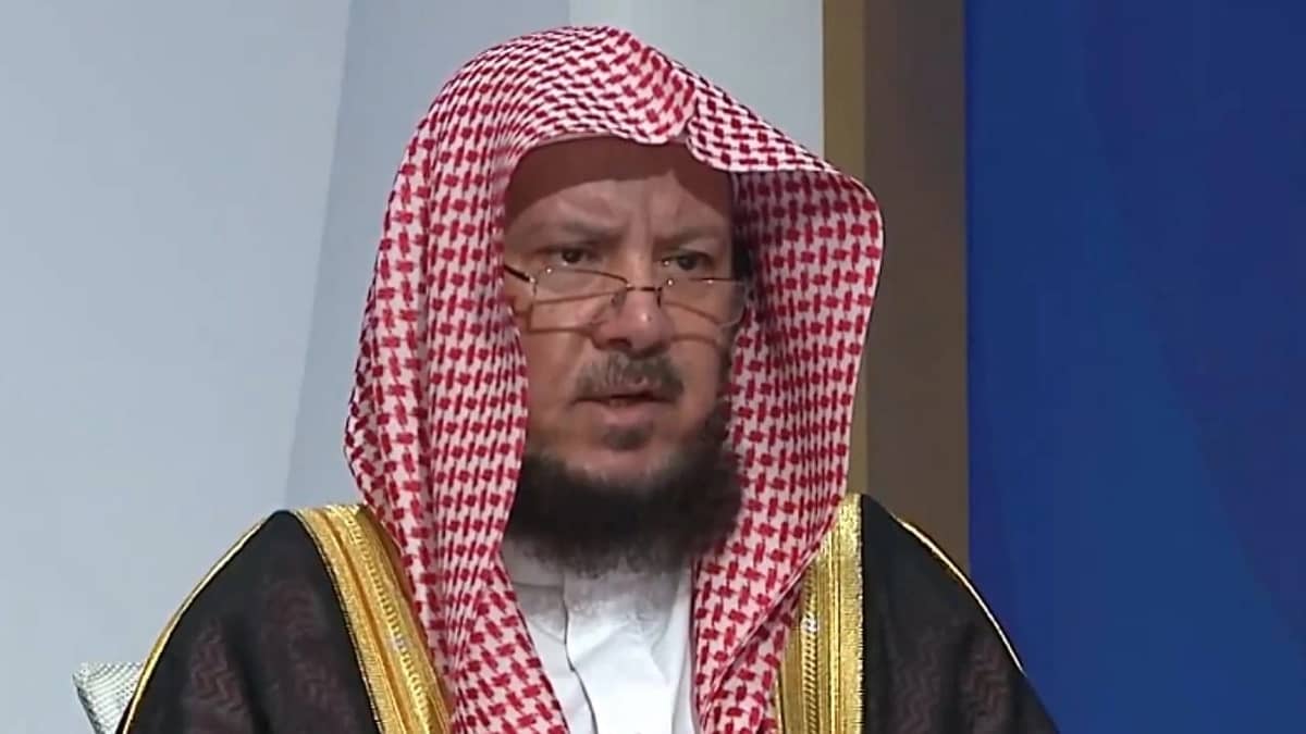 السليمان يحسم الجدل حول الطلاق بسبب فتح جوال الزوج .. فيديو