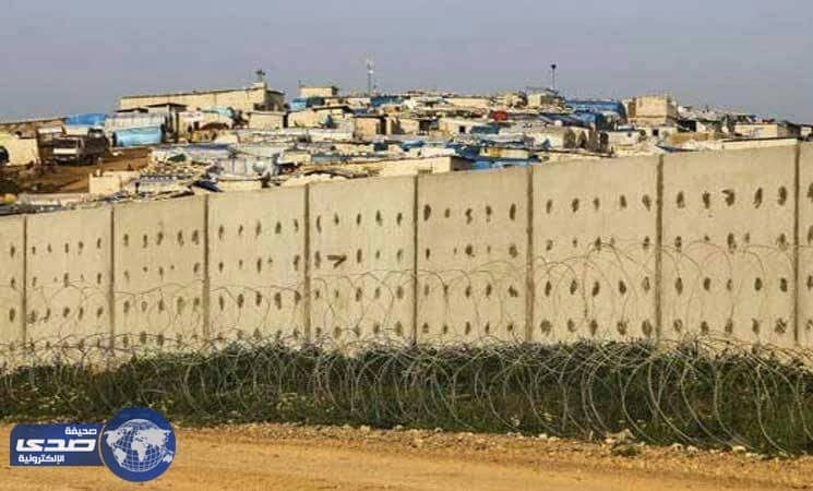 تركيا تعلن الإنتهاء من بناء نصف السياج الحدودي مع سوريا