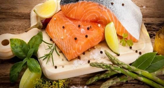" السلمون " العلاج الأمثل للتخلص من التجاعيد