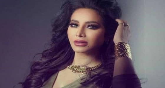 لجين عمران تفاجئ جمهورها بصور قديمة لوالدها