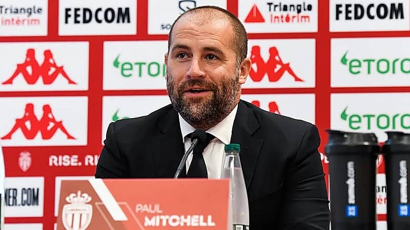 ميتشل يقترب من تولي منصب المدير الرياضي في الهلال