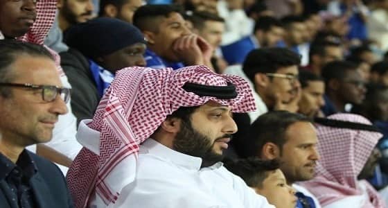 الهلال الأول جماهيريا  في استفتاء " آل الشيخ "