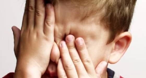 الإسعافات الأولية اللازمة إذا دخلت مادة غريبة في عين طفلك