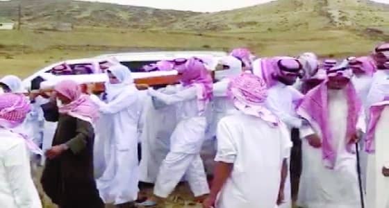 بالصور..تشييع جثمان ضحية " الحوت الأزرق " والتحفظ على أجهزته