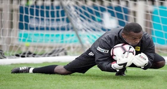 عساف القرني في طريقه للتجديد مع الاتحاد