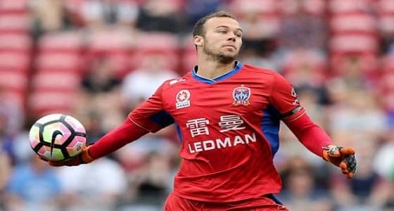 رسميا.. القادسية يتعاقد مع الحارس الاسترالي دونكان