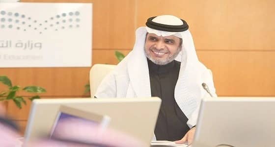 " العيسى " يشكر خادم الحرمين على منحه شهيدين أمريكا وسام الملك عبدالعزيز