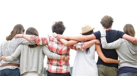 دراسة: الاحتضان يعالج الأمراض النفسية