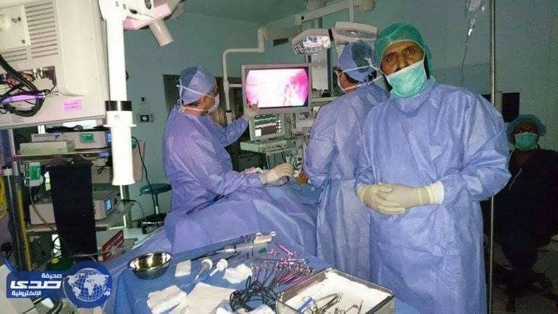 عملية نادرة تعيد التئام عظام مهشمة باليد لعشريني بالطائف